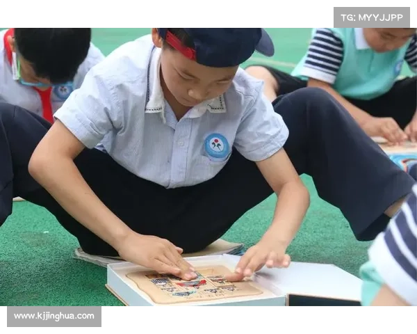 华容道经典破解攻略技巧详解 快速提高解题速度的实用方法 华容道经典破解攻略技巧详解 快速提高解题速度的实用方法